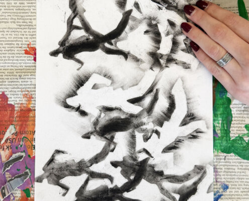 Gepresste Zeichenkohle wird verwischt - Kunstunterricht - Höhlenmalerei